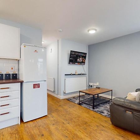 Cardiff City Centre With Free Parking Extérieur photo